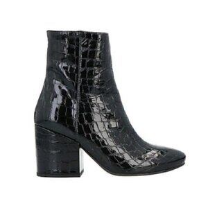 ANKLE BOOTS BLACK PATENT LEATHER